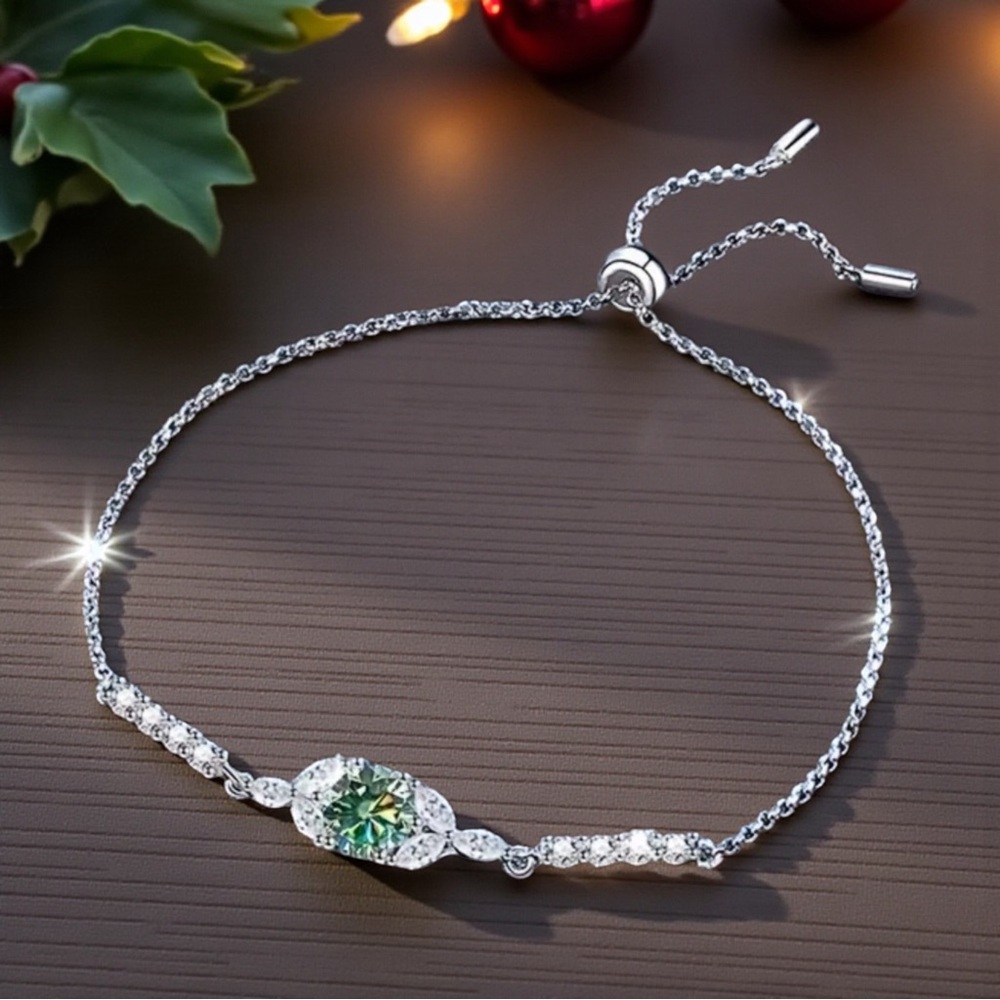 Beautiful blue Moissanite bracelet . NEW w/o tags.
